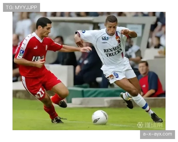 本泽马 vs 伊布:终结效率与战术角色差异 本泽马 vs 伊布:终结效率与战术角色差异