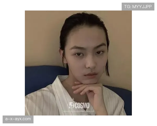 蒋林静赛场上像教科书，私服照看着像刚从精品店跑出来——反差感有点狠